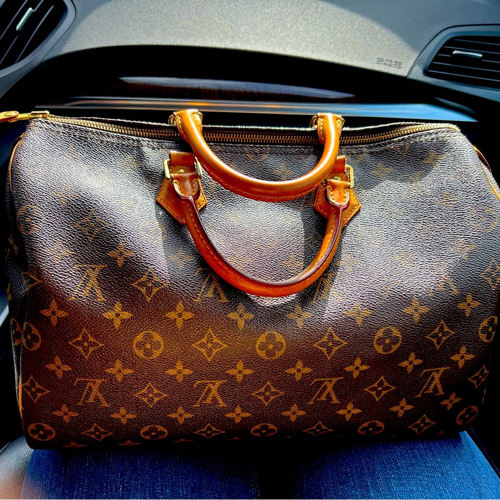 Louis Vuitton speedy 35